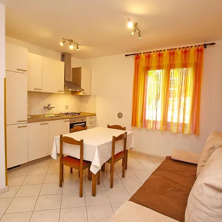 Cocaletto 1047 * ロヴィニ