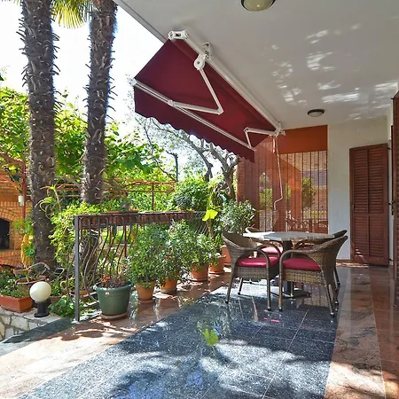 Cocaletto 1047 アパート