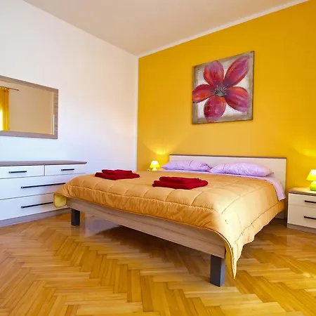 Cocaletto 1047 Apartment